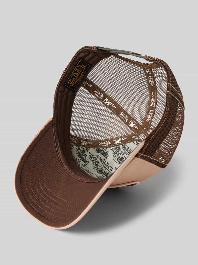 Von Dutch Trucker-pet met labelpatch model 'BOSTON'