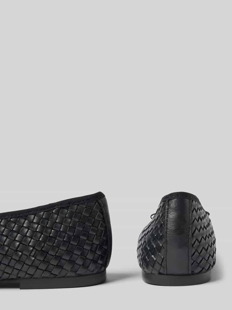 Inuovo Ballerina's van leer met strikdetail
