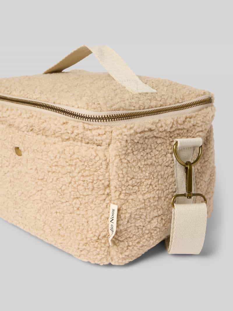 STUDIO NOOS Koeltas met labeldetail model 'Ecru Teddy Cooler Bag'