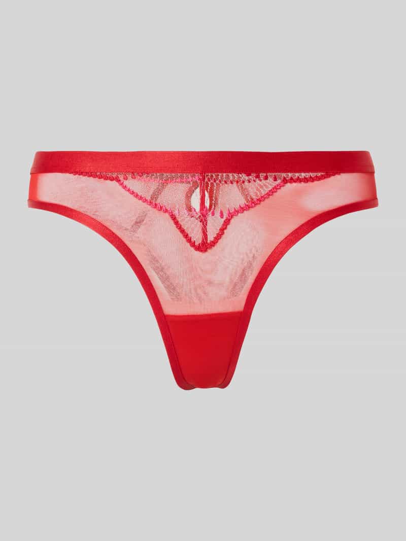 Triumph String met modern silhouet en keyhole als detail aan de achterkant