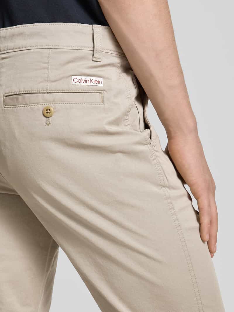 Calvin Klein Jeans Slim fit chino met steekzakken