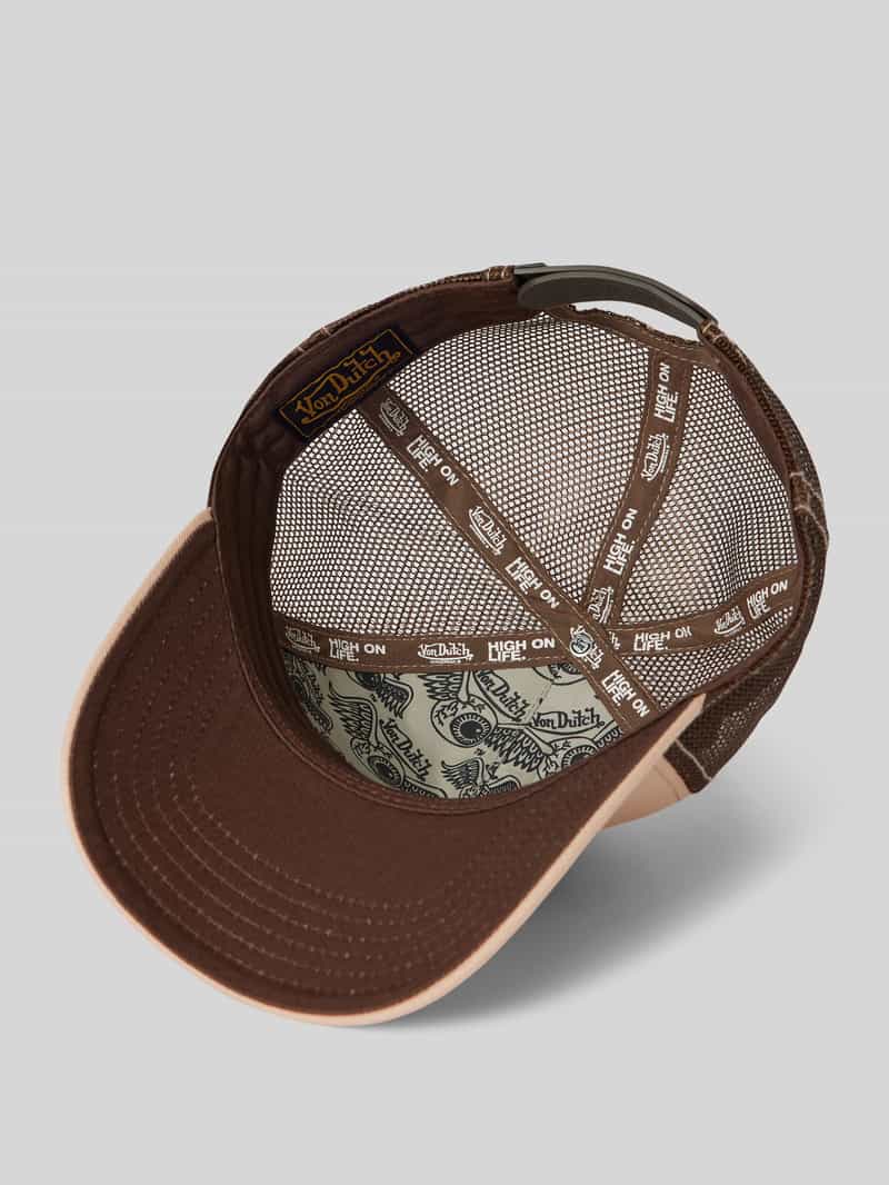 Von Dutch Trucker-pet met labelpatch model 'BOSTON'