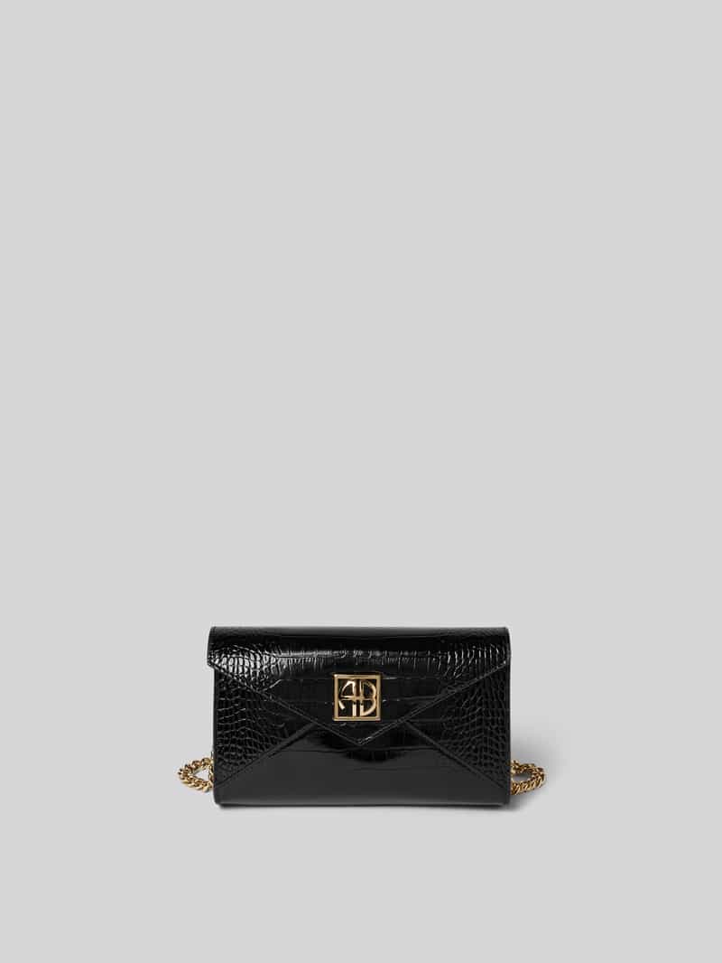 Clutch in envelopmodel met labelapplicatie