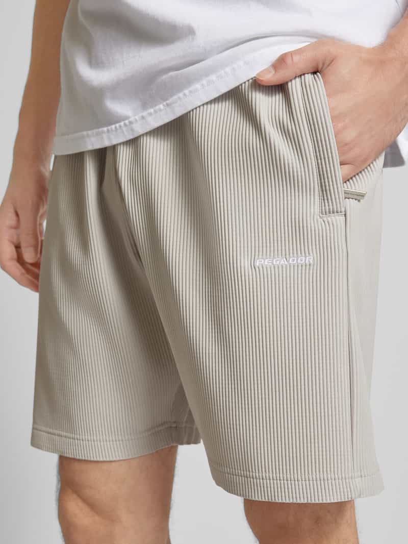 Pegador Regular fit korte broek met plissévouwen model 'TROY'