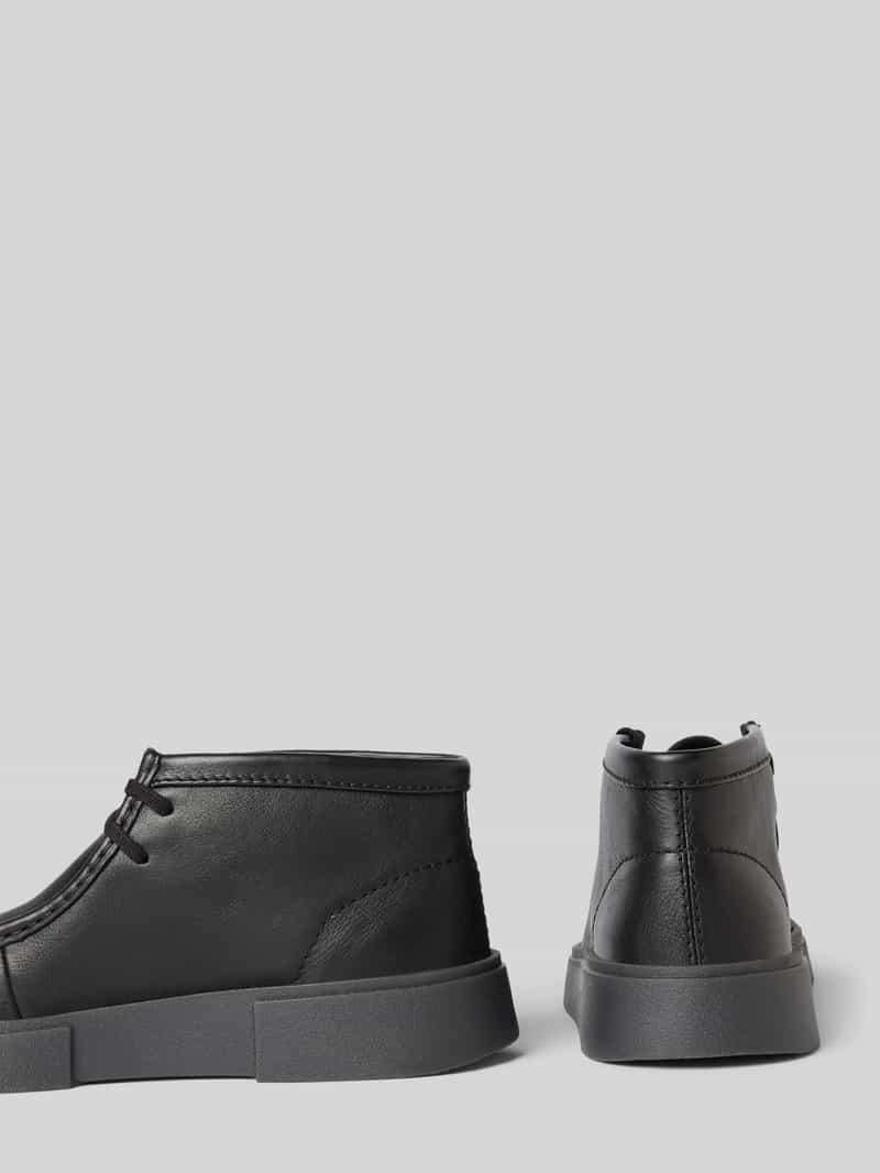 Clarks Veterschoenen met gestructureerde zool