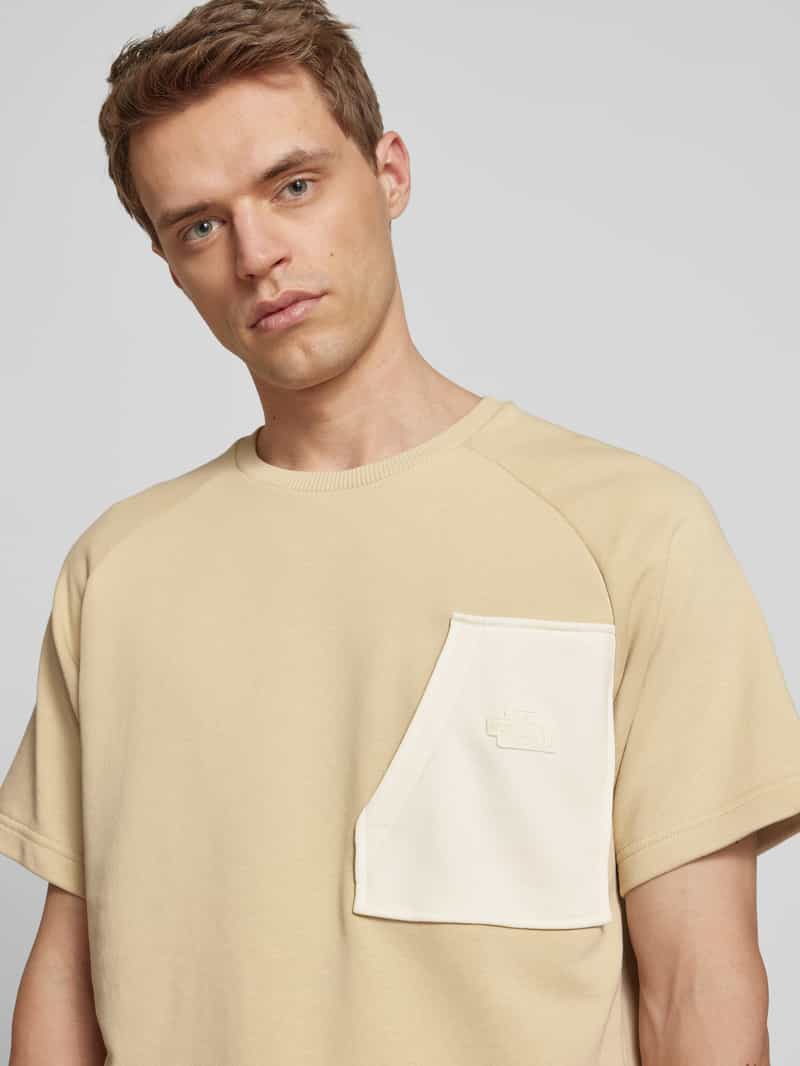 The North Face T-shirt met borstzak model 'TERRY'