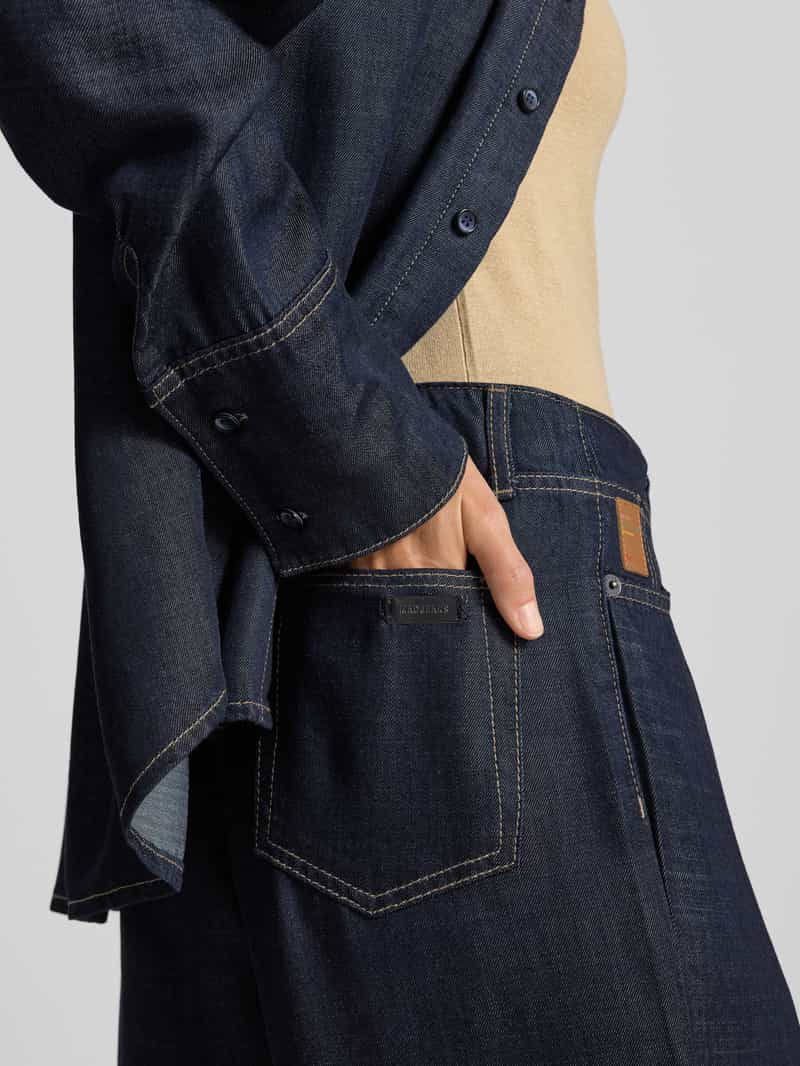 MAC Jeans met wijde pijpen en steekzakken model 'NAILA'