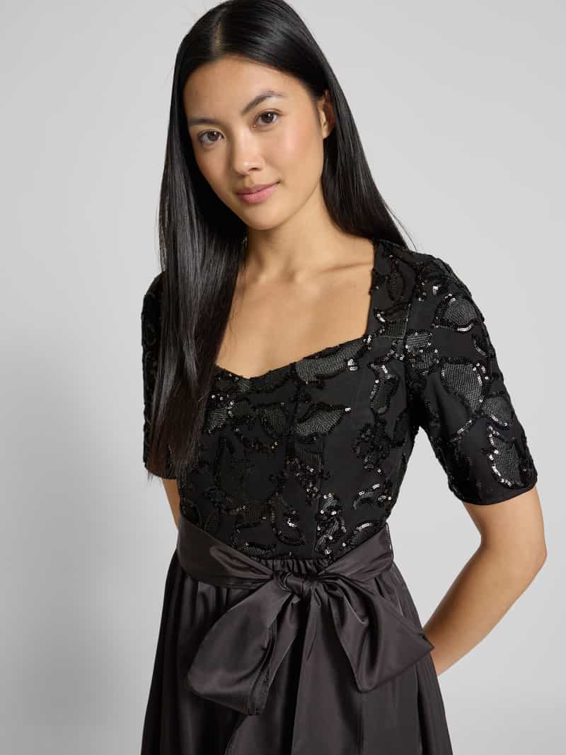 Adrianna Papell Avondjurk met pailletten en strikceintuur