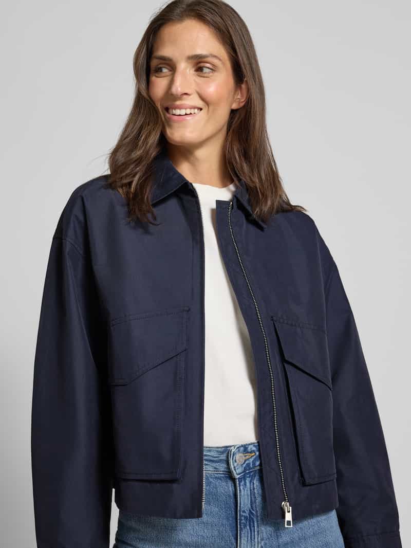 Jake*s Casual Jack met platte kraag en klepzakken