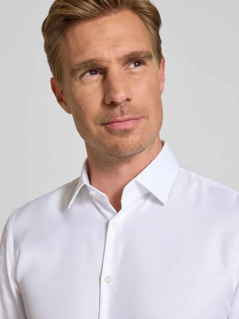 Jake*s Slim fit zakelijk overhemd met kentkraag