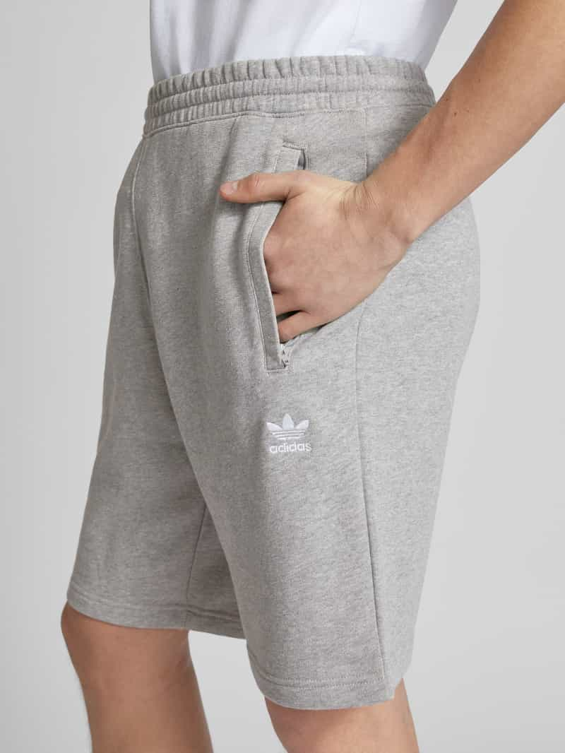 adidas Originals Regular fit sweatshorts in gemêleerde look model 'ESSENTIAL'