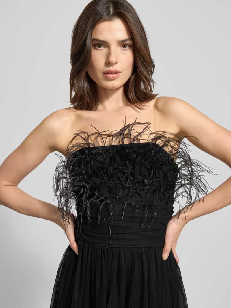 Lace & Beads Cocktailjurk met veren