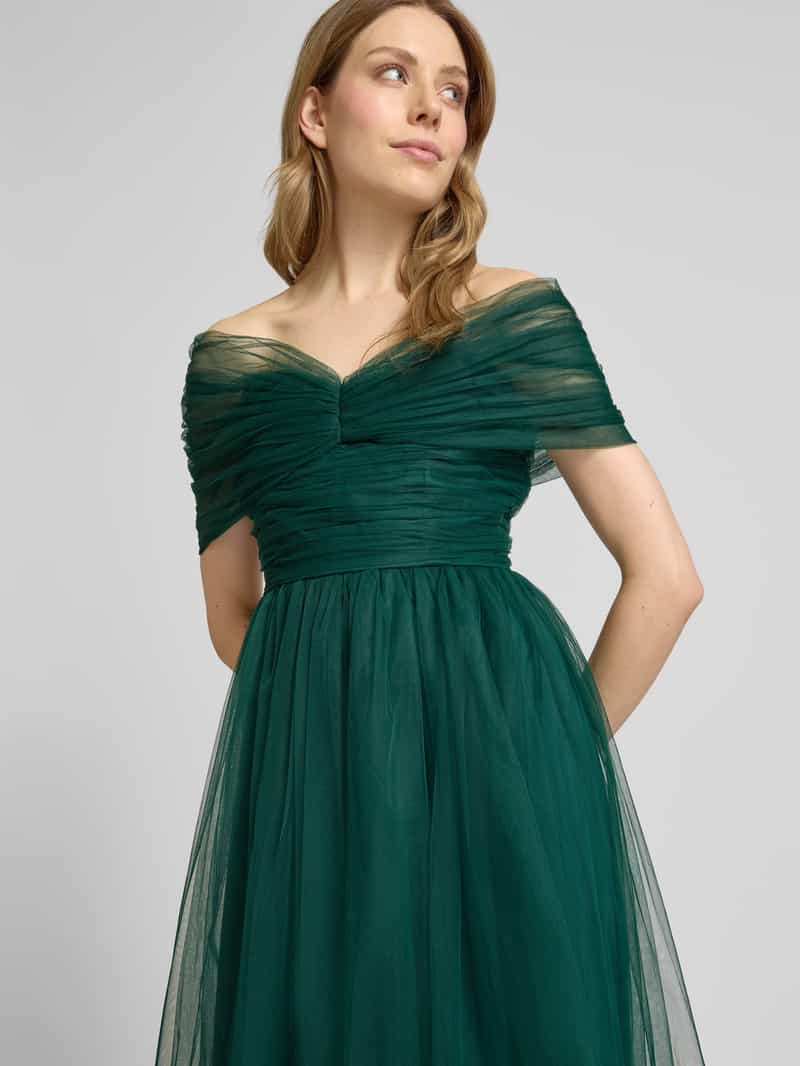 Lace & Beads Avondjurk met carmenhals