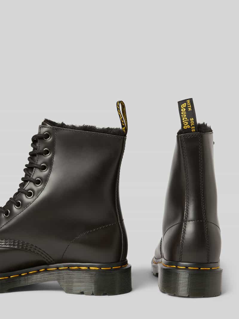 Dr. Martens Veterlaarzen met labeldetail model 'Serena'
