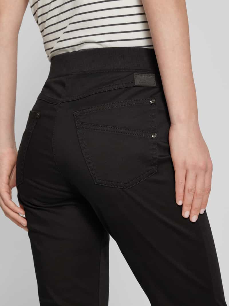 Raphaela By Brax Korte broek met steekzakken opzij model 'Pamina'
