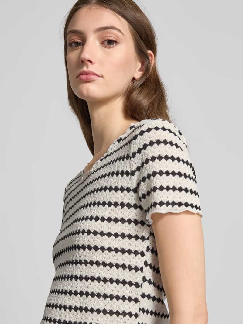 Only Slim fit T-shirt met all-over motief model 'LEVA'