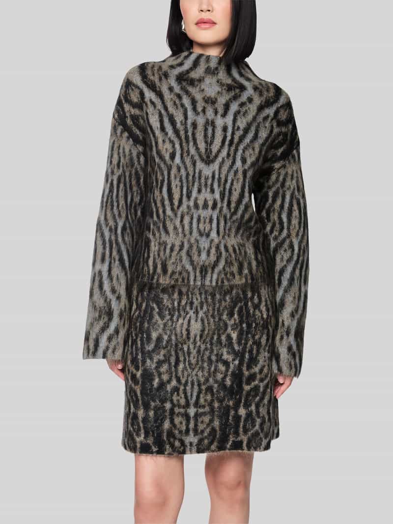 Marc Cain Pullover van mohairwol met uitlopende mouwen