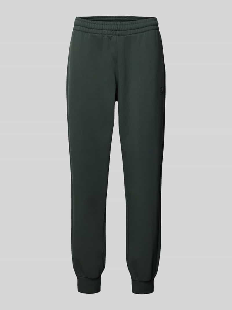 EA7 Emporio Armani Relaxed fit sweatpants met labelprint model 'TRAIN VISIBILITY'