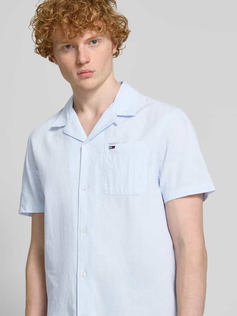 Tommy Jeans Regular fit vrijetijdsoverhemd van een mix van katoen en linnen