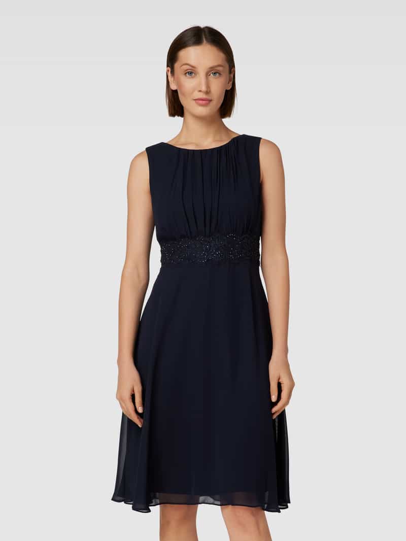 Cocktailjurk met siersteentjes Christian Berg Cocktail