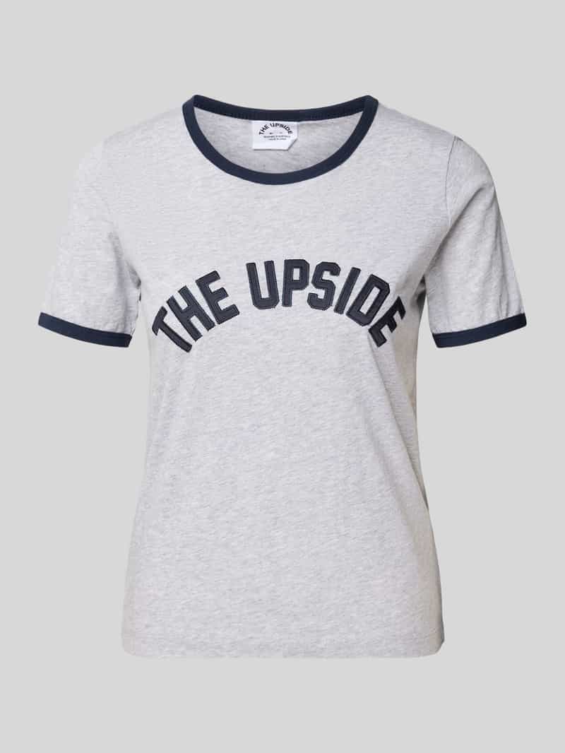 The Upside T-shirt met labelprint