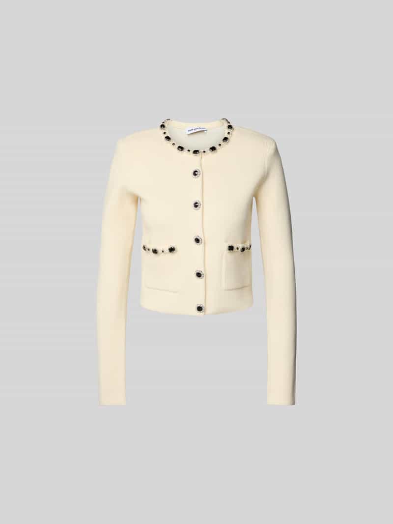 Kort gebreid jack met knoopsluiting