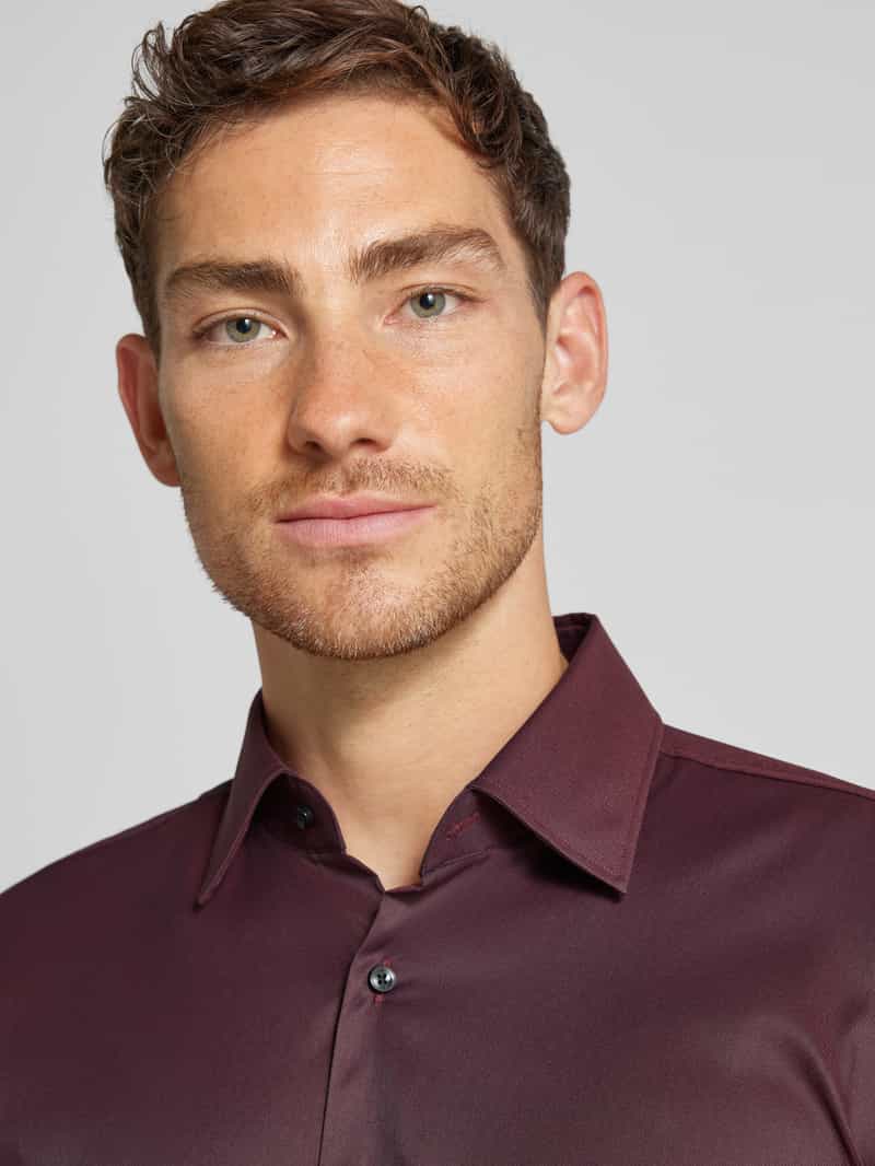 Boss Slim fit zakelijk overhemd met knoopsluiting model 'Hank'