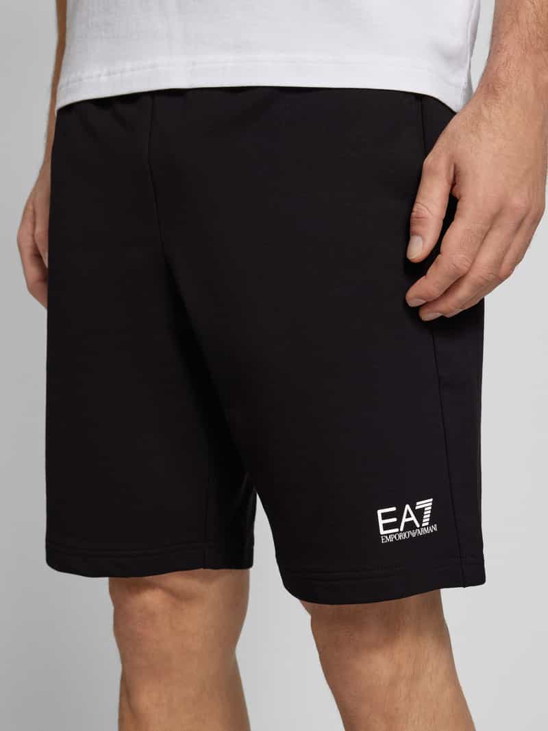 EA7 Emporio Armani Sweatshorts met labelprint