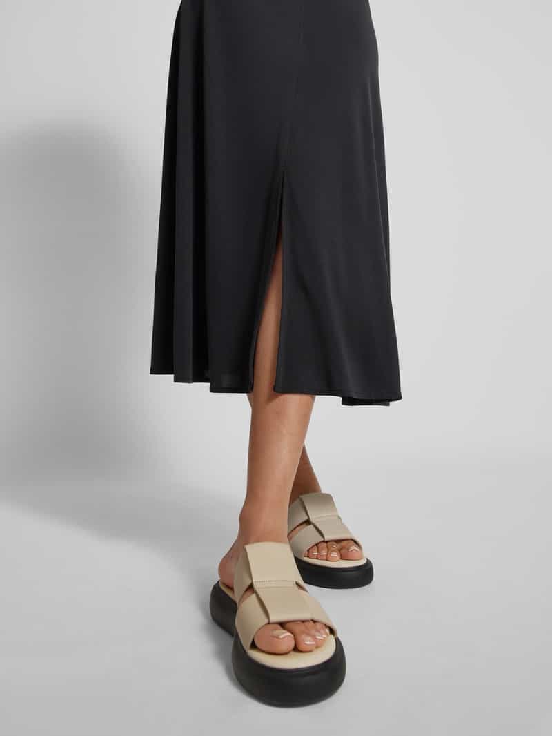 Christian Berg Woman Midirok met plooien