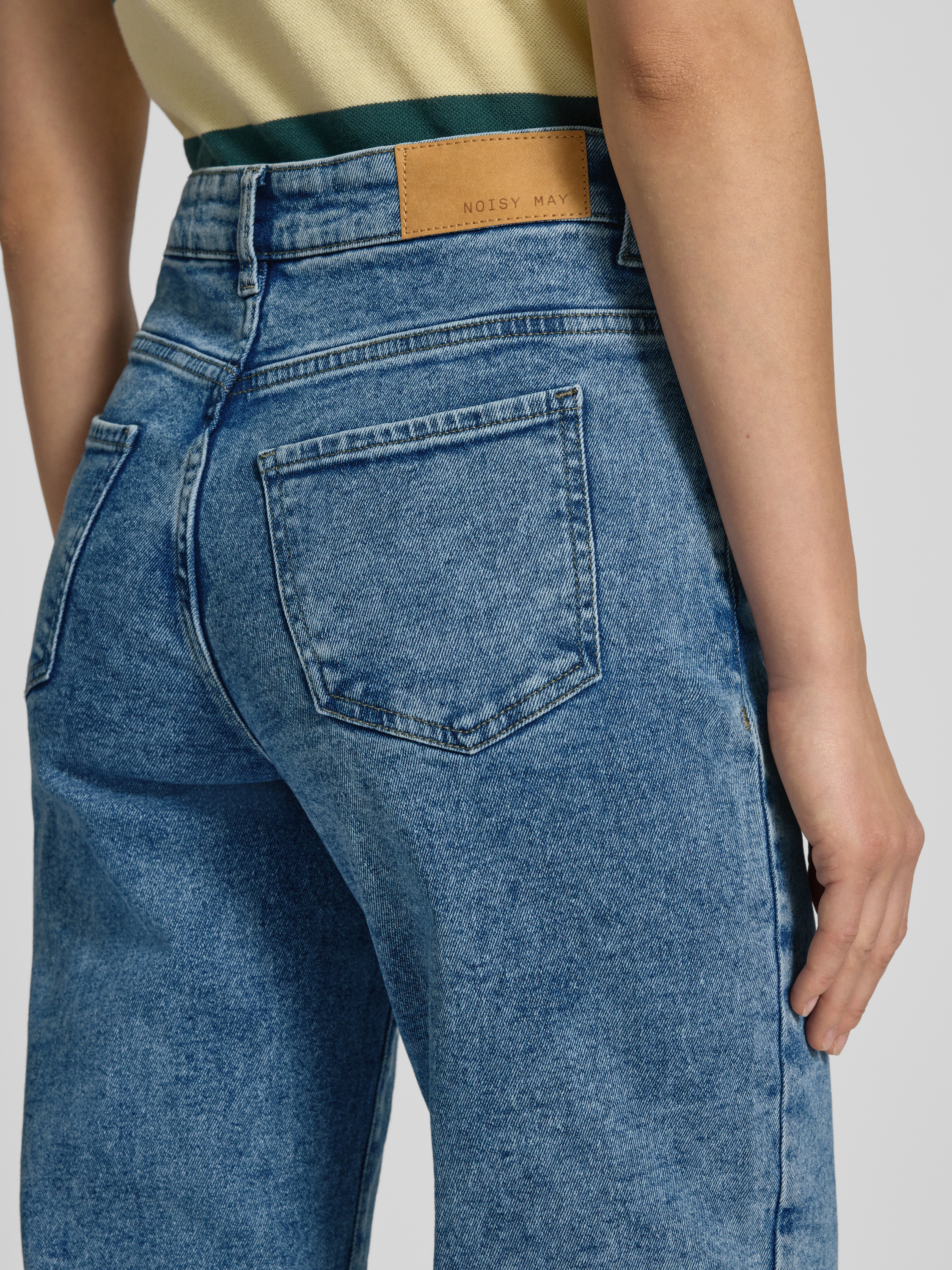 Noisy May Wide fit jeans van biologische katoenmix model 'Myolanda'