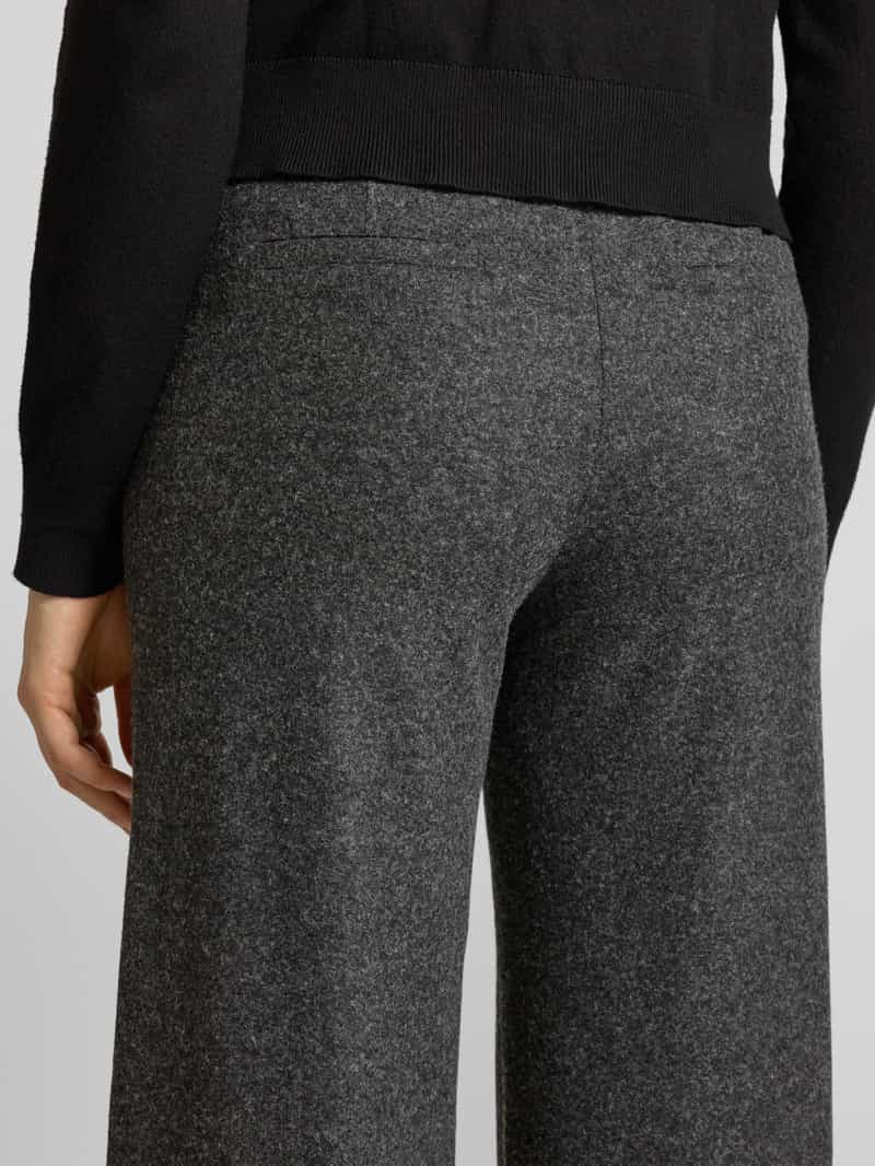 SEDUCTIVE Wide leg stoffen broek met paspelzakken aan de achterkant model 'KIMBERLY'