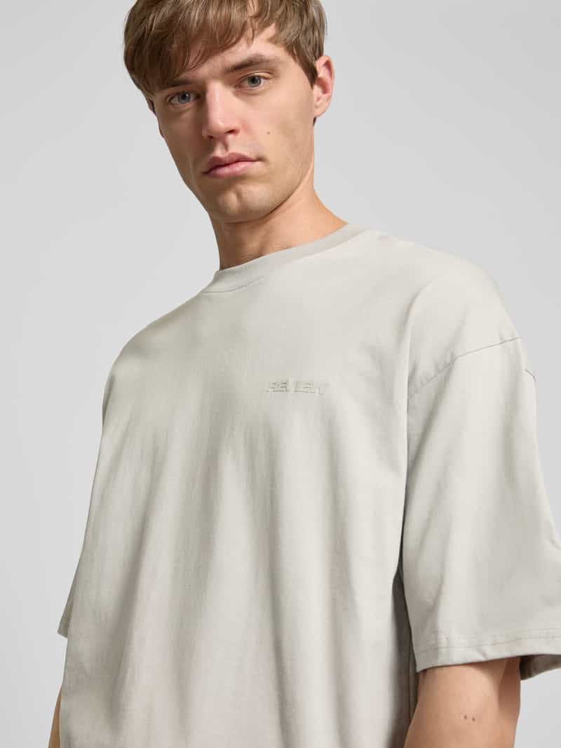 REVIEW Oversized T-shirt met labelprint