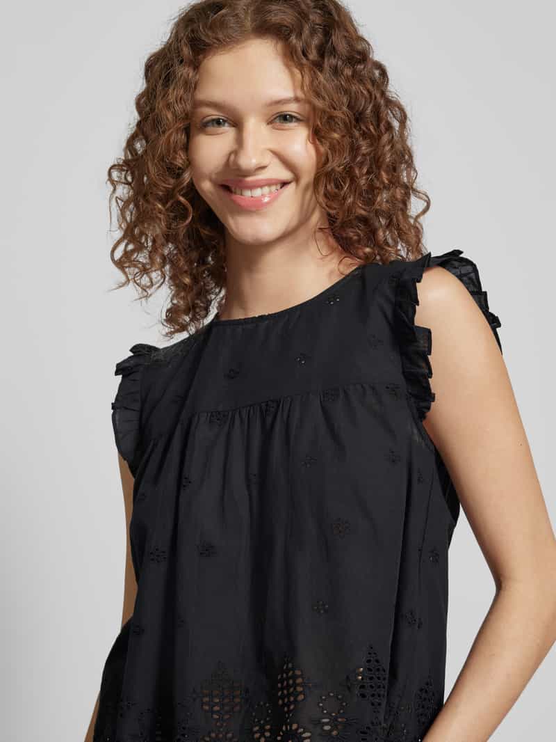 Only Blousetop met ajourpatroon model 'SILLA'