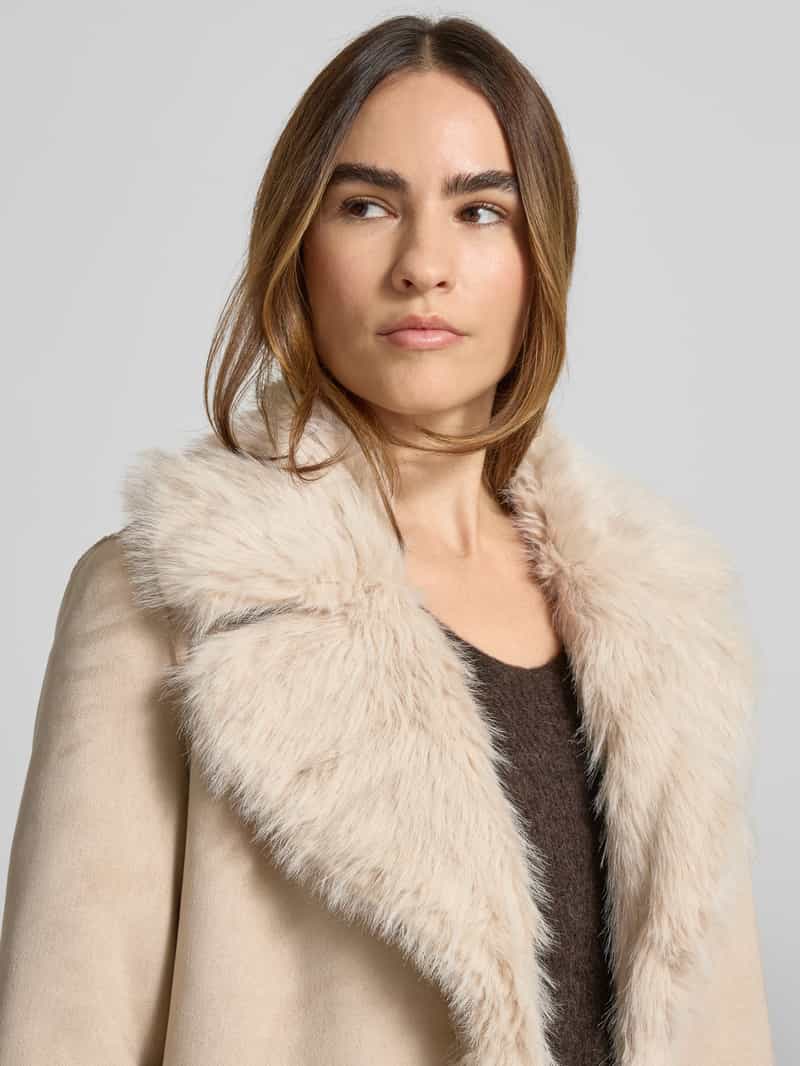PETITE M. Keerbare lange jas met imitatiebont