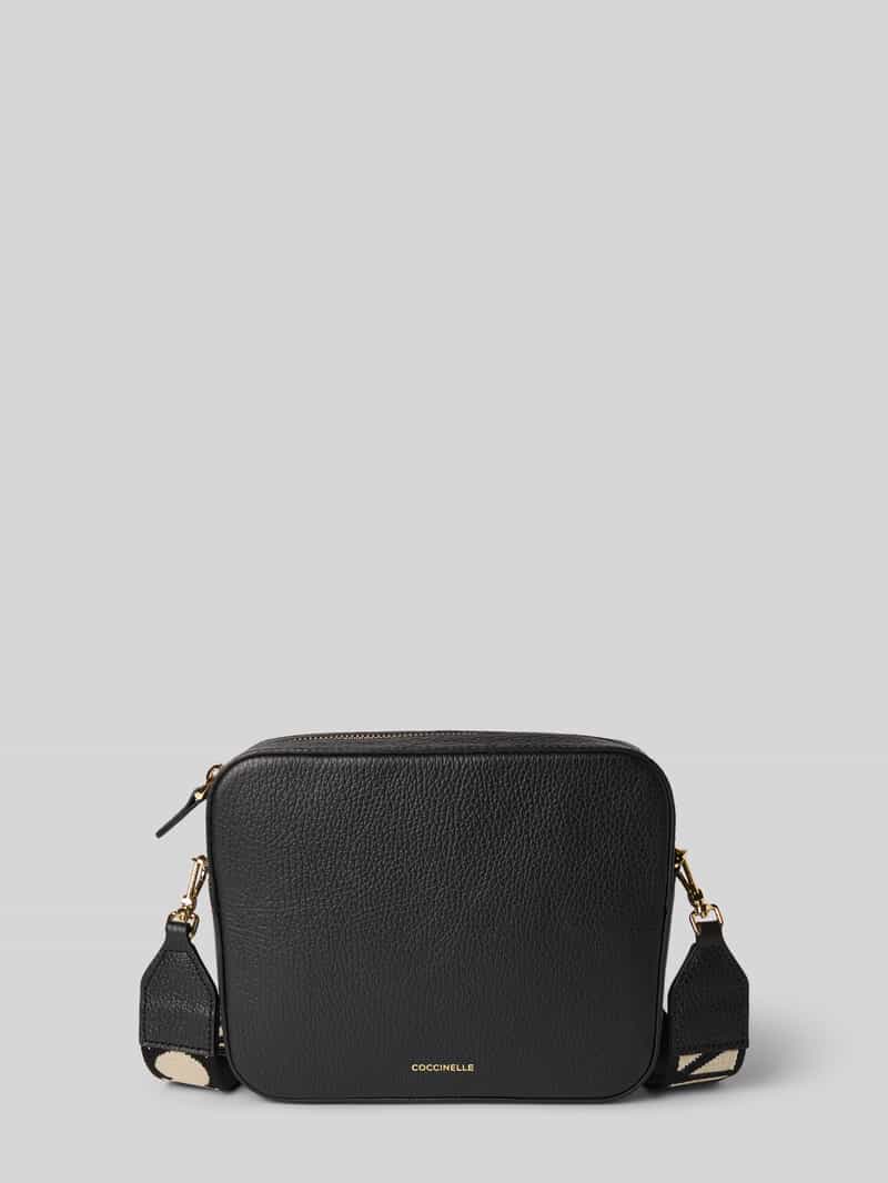 Coccinelle Handtas met labeldetail