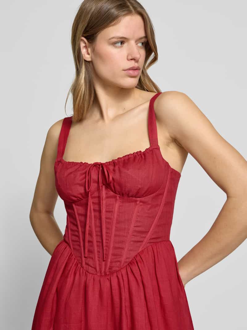 bardot Cocktailjurk met loopsplit model 'ESRA'