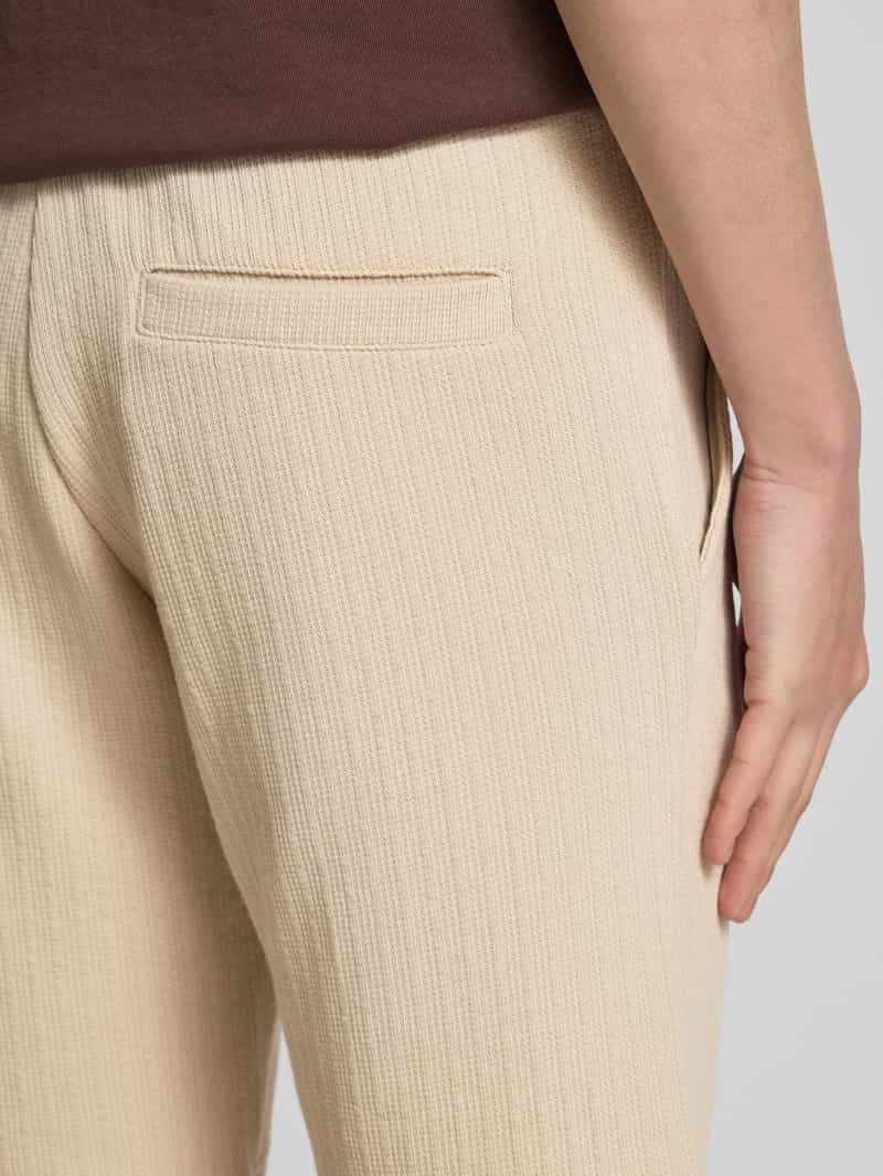 MCNEAL Korte regular fit broek met structuurmotief