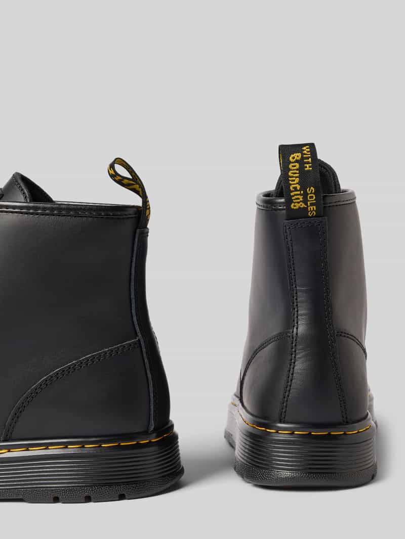 Dr. Martens Boots van leer met labeldetail model 'Chukka'