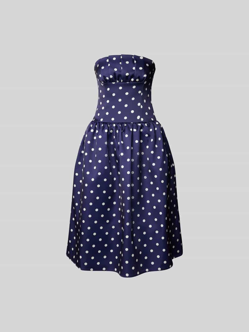 Knielange jurk in off shoulder-design