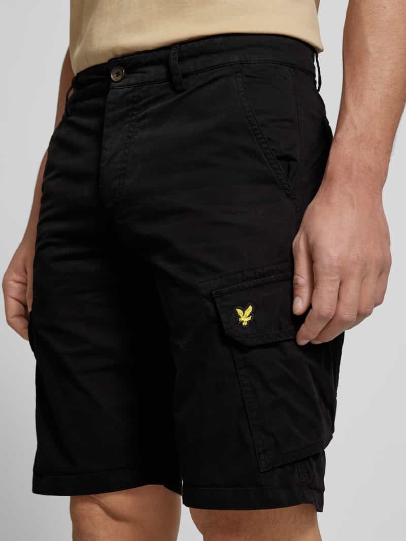 Lyle & Scott Regular fit korte cargobroek met logostitching model 'WEMBLEY'