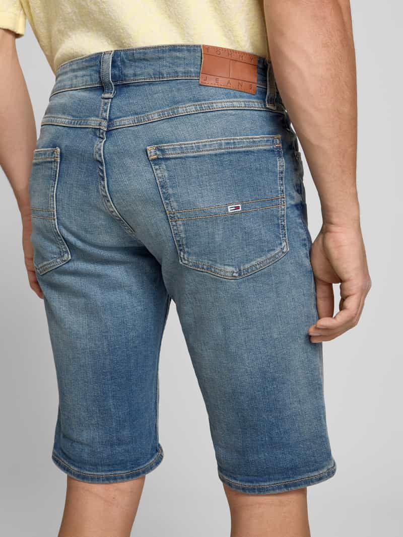 Tommy Jeans Slim fit korte jeans van katoenmix model 'RONNIE'