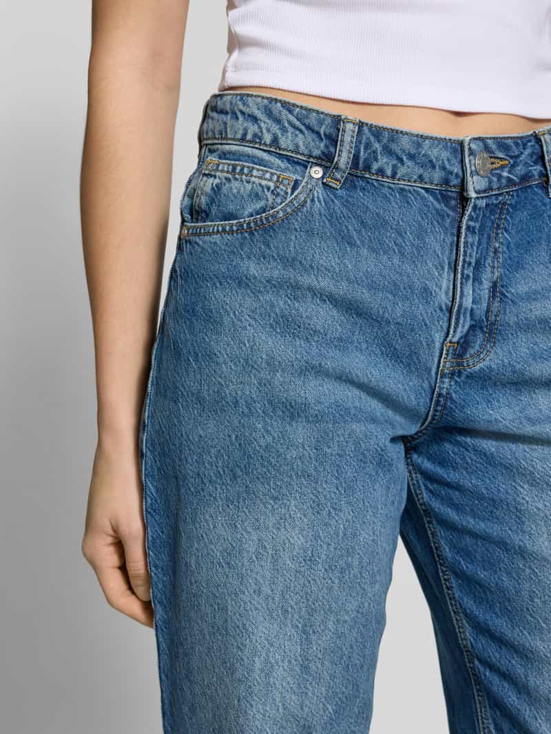 Review Essentials straight leg jeans