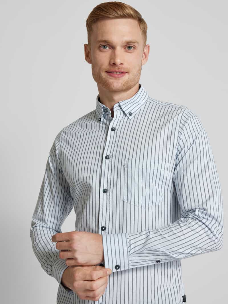 s.Oliver RED LABEL Slim fit vrijetijdsoverhemd met borstzak