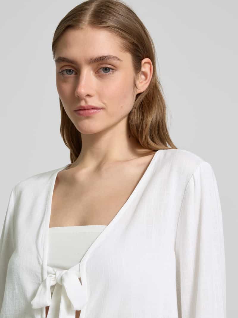 Noisy May Regulart fit blouse met vetersluitingen model 'LEILANI'