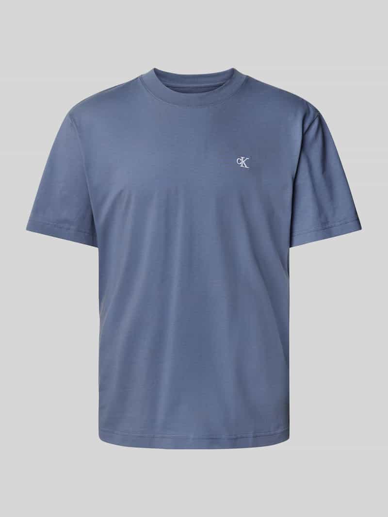 Calvin Klein T-shirt SERIF FONT GRAPHIC TEE met groot logo op de rug