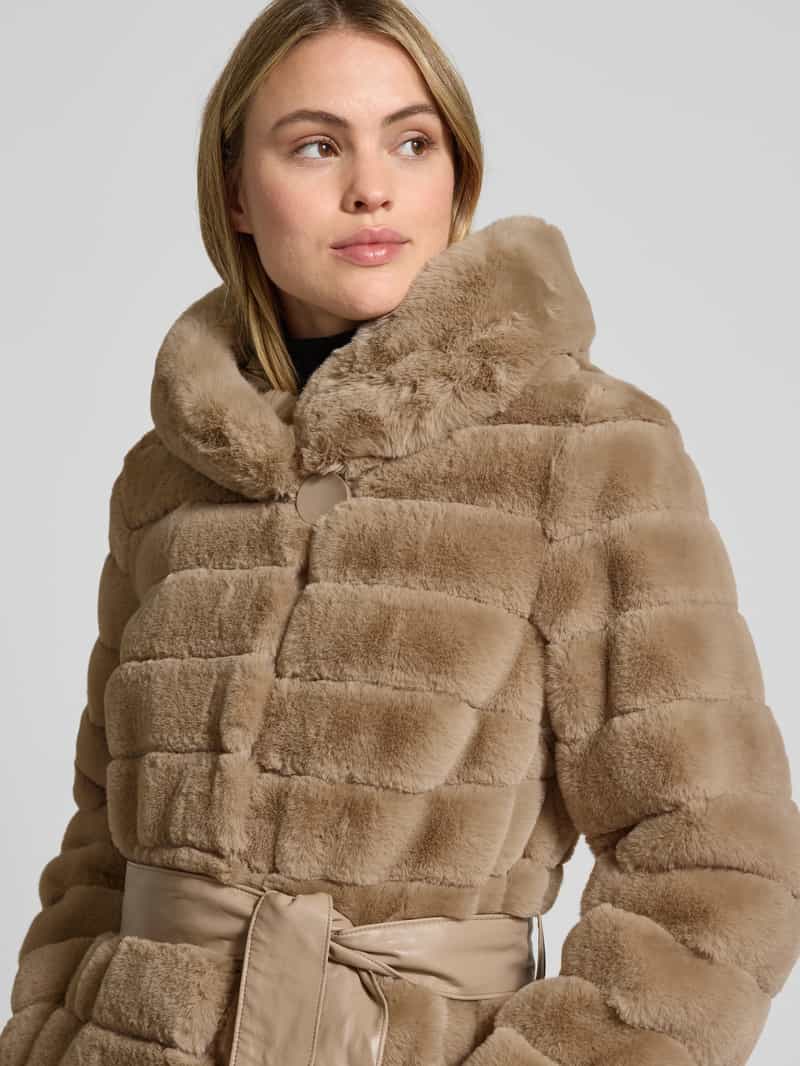 PETITE M. Jas van teddy met capuchon en strikceintuur