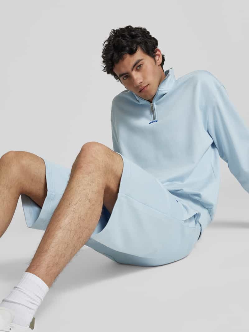 Hugo Blue Regular fit sweatshorts met labelbadge model 'Nasensio'