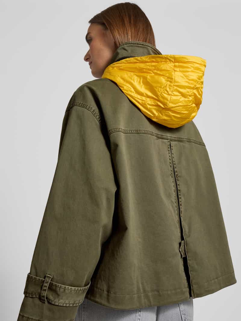 Blonde No. 8 Jack met extra brede schouders