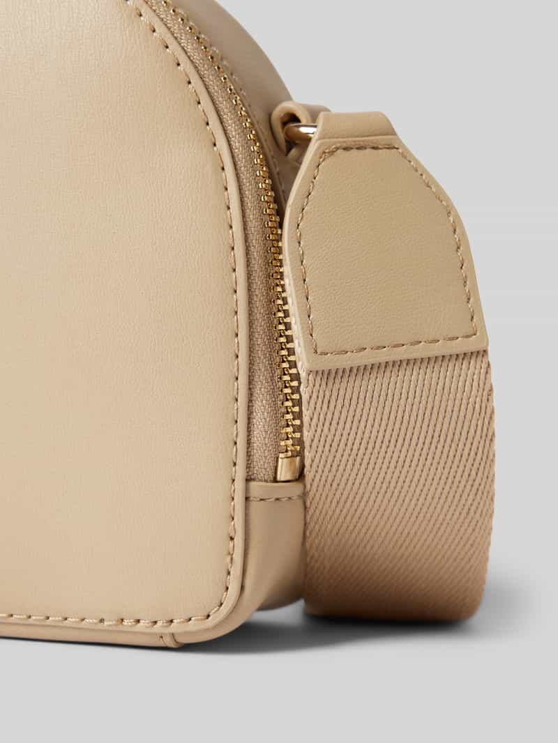 Tommy Hilfiger Handtas met labelapplicatie en schouderband