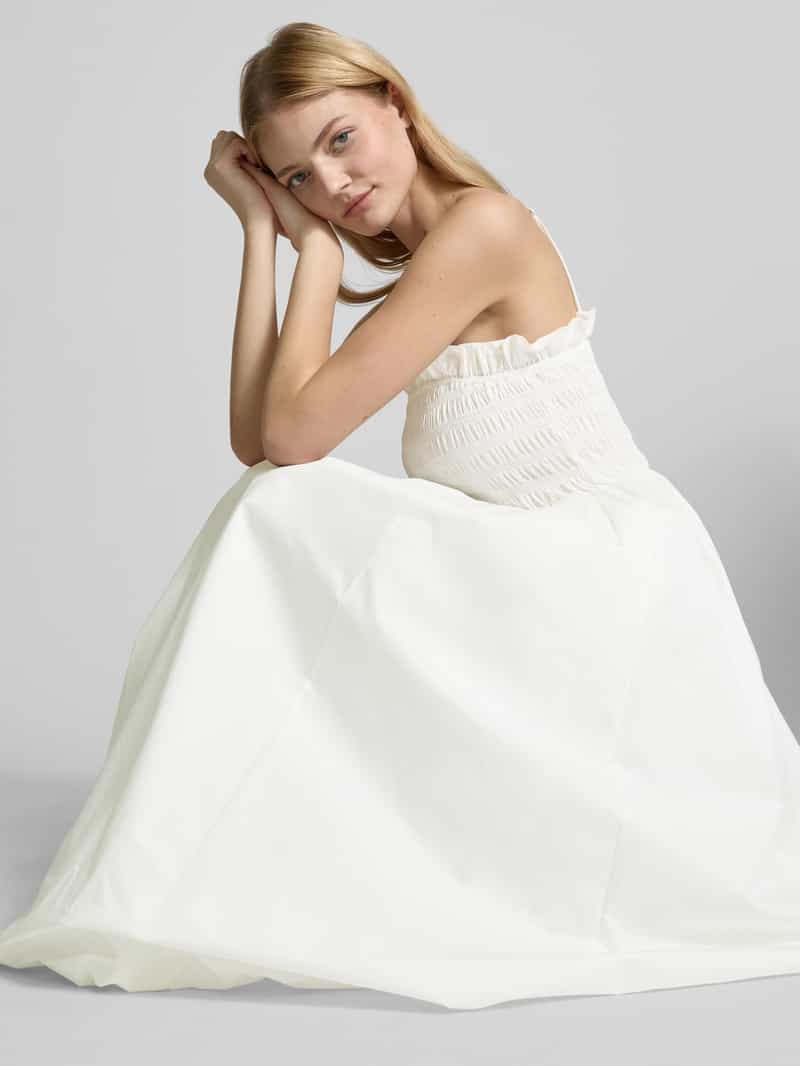 Amy Lynn Knielange cocktailjurk met smokdetails model 'Polly'